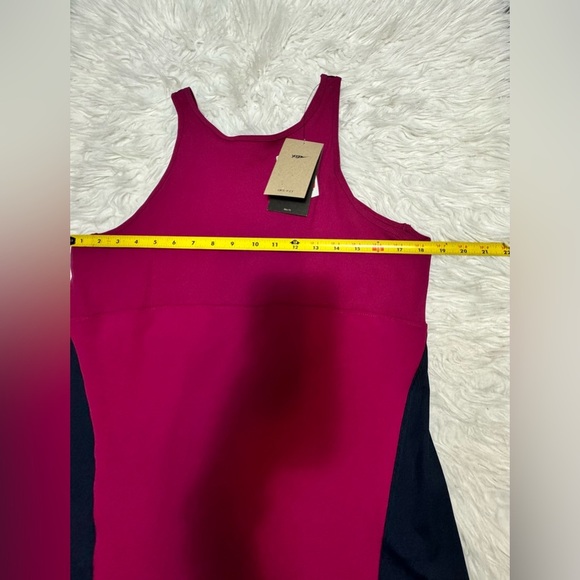 - Nike Dri-Fit Yoga Burgundy Women's Tank Top Size XL - Picture 6 of 11